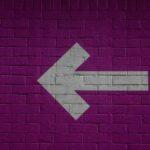 white right arrow print